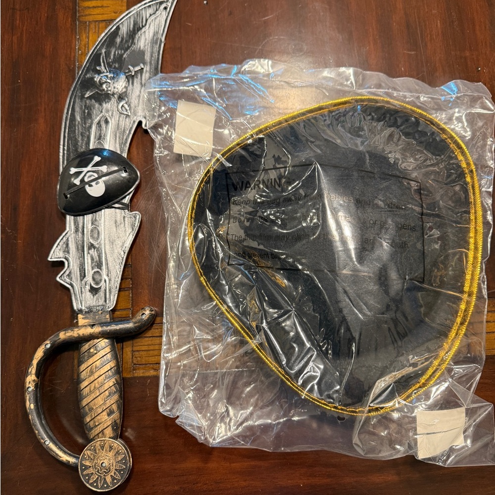 Pirate Sword and Hat Set with Gold Trim